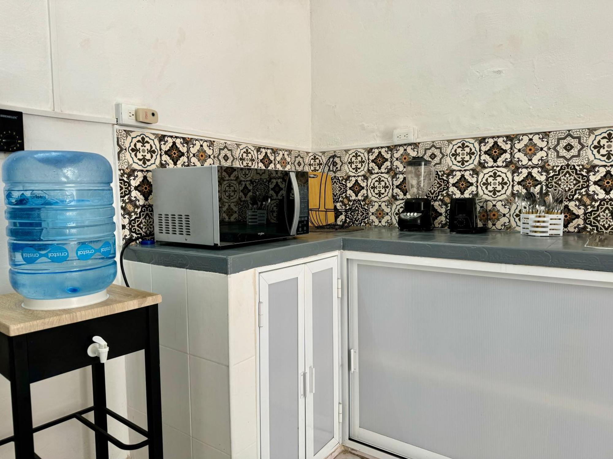 Casita Azul Colonial En El Centro De Merida. Экстерьер фото