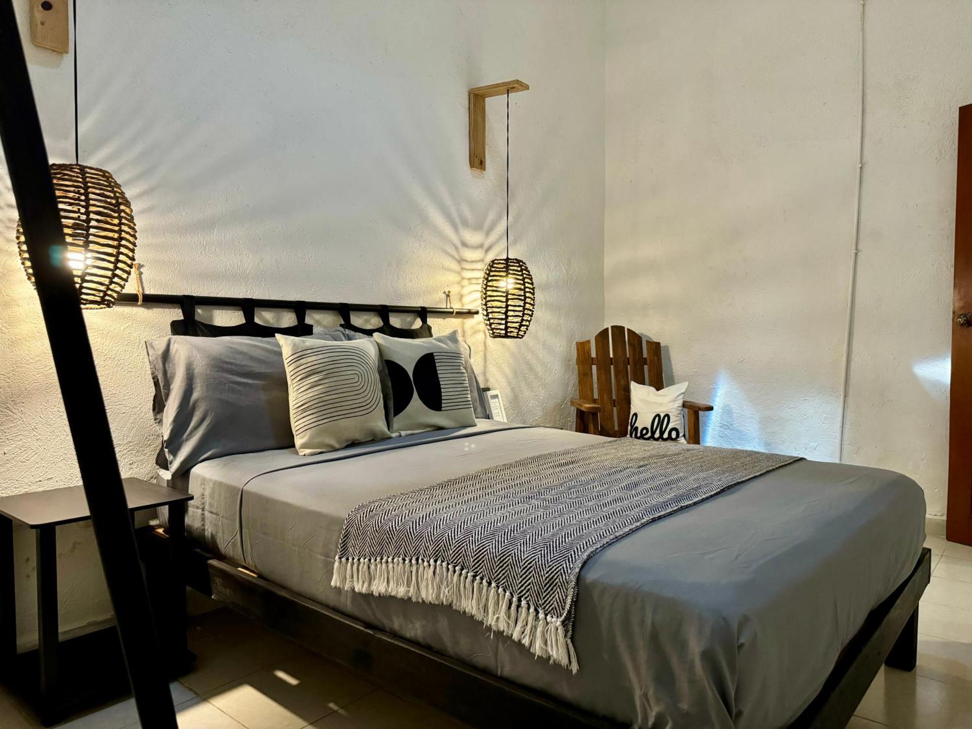 Casita Azul Colonial En El Centro De Merida. Экстерьер фото